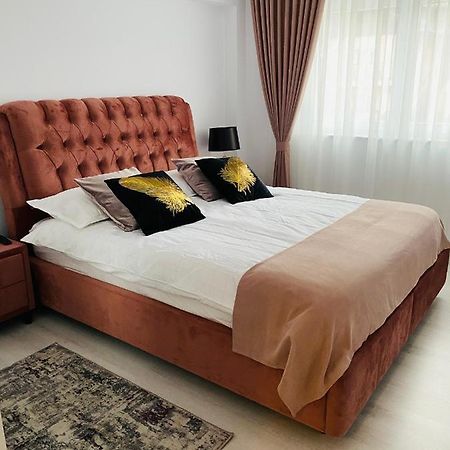 Luxury Queen Moldvahosszúmező Kültér fotó